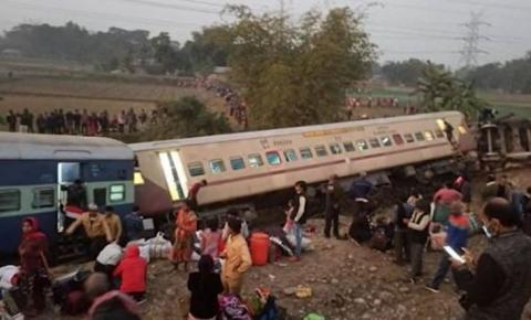 Pelo menos nove pessoas morrem após descarrilamento de trem